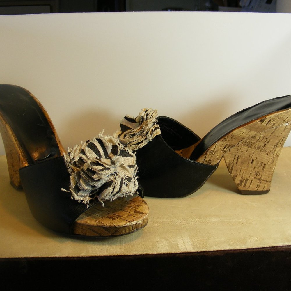 Vintage Sbicca Slide on Sandals with black and white strip fabric flower